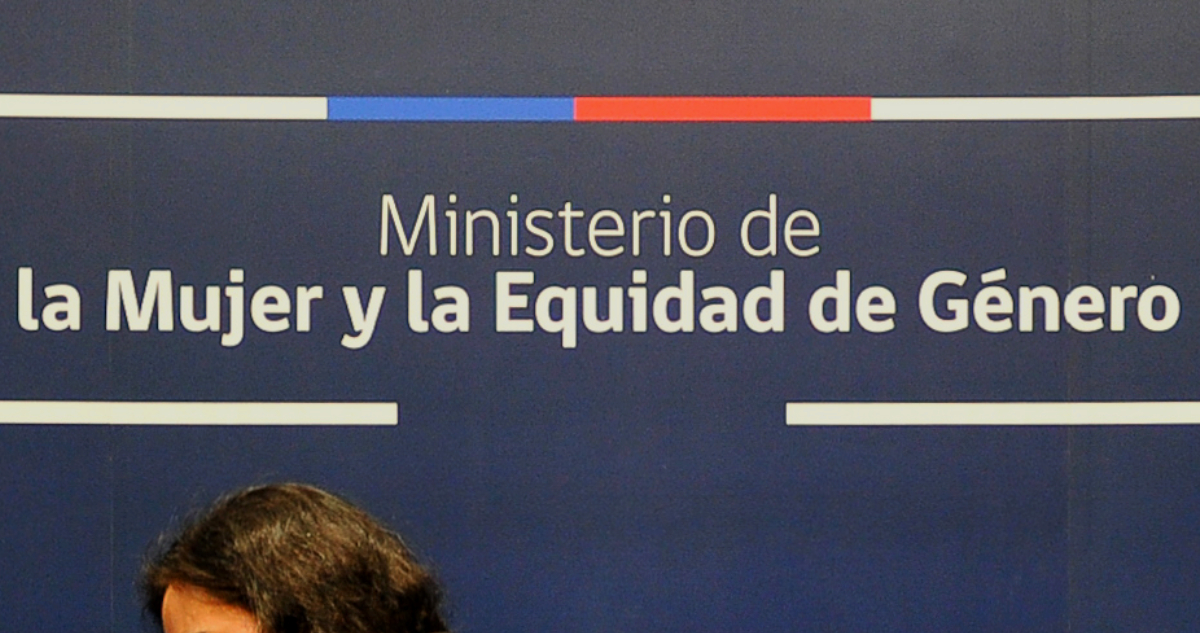 Funcionarios del Ministerio de la Mujer denuncian en fiscalía aumentos de sueldo irregulares
