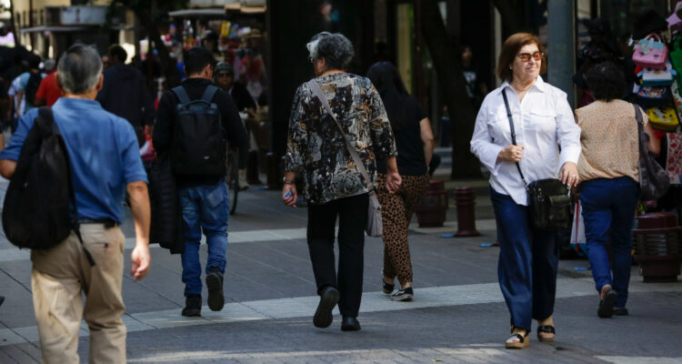 A partir de agosto sube la cotización previsional: quién paga el aumento y qué cambia con la reforma