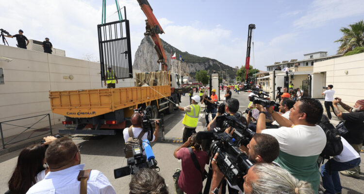 VIDEOS | Así fue el retiro del cerco fronterizo en Gibraltar tras acuerdo entre la UE y Reino Unido