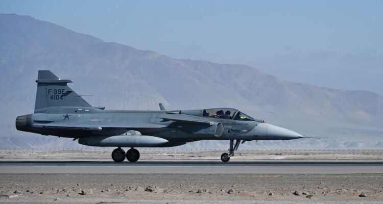 Mil 500 efectivos y 60 aeronaves: las cifras tras el exitoso cierre de los ejercicios "Salitre 2026"
