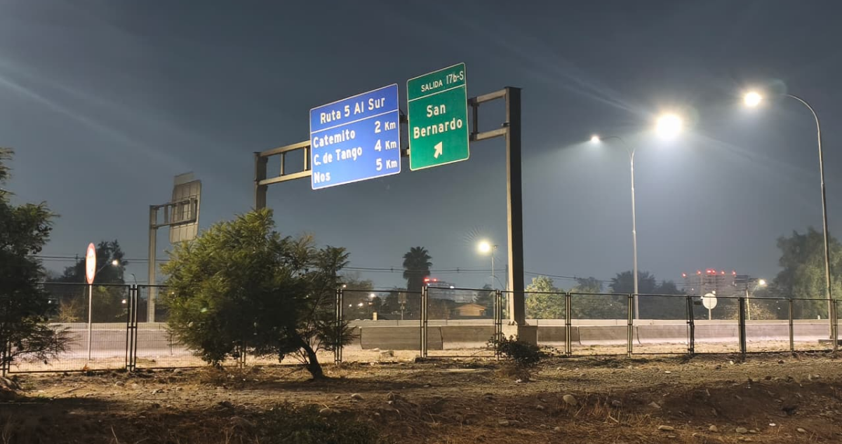 Hombre muere atropellado en la Ruta 5 Sur tras bajar a recoger bolso que cayó de su vehículo