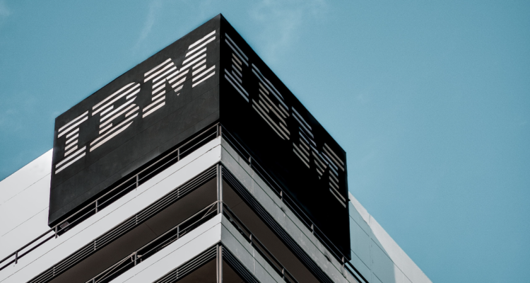 Nunca antes visto: IBM se desploma y se encamina a vivir su peor cotización desde 1987