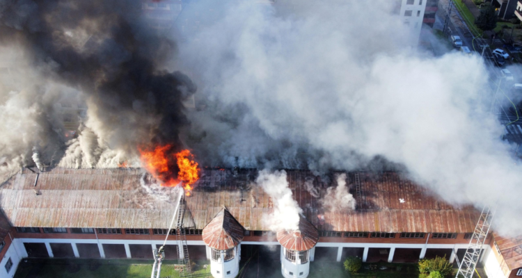 Fiscalía desarrolla indagación para determinar causas de incendio en Regimiento Arauco en Osorno