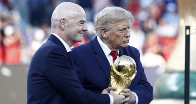 Javier Tebas contra Infantino por mensaje posmundial