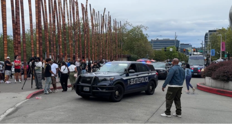 Investigan tiroteo con múltiples víctimas en festival gastronómico realizado en Seattle, EEUU