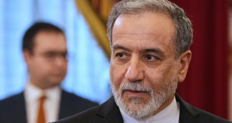 Irán condiciona diálogo con EEUU y rechaza negociar tras amenaza de Trump de "terminar el trabajo"
