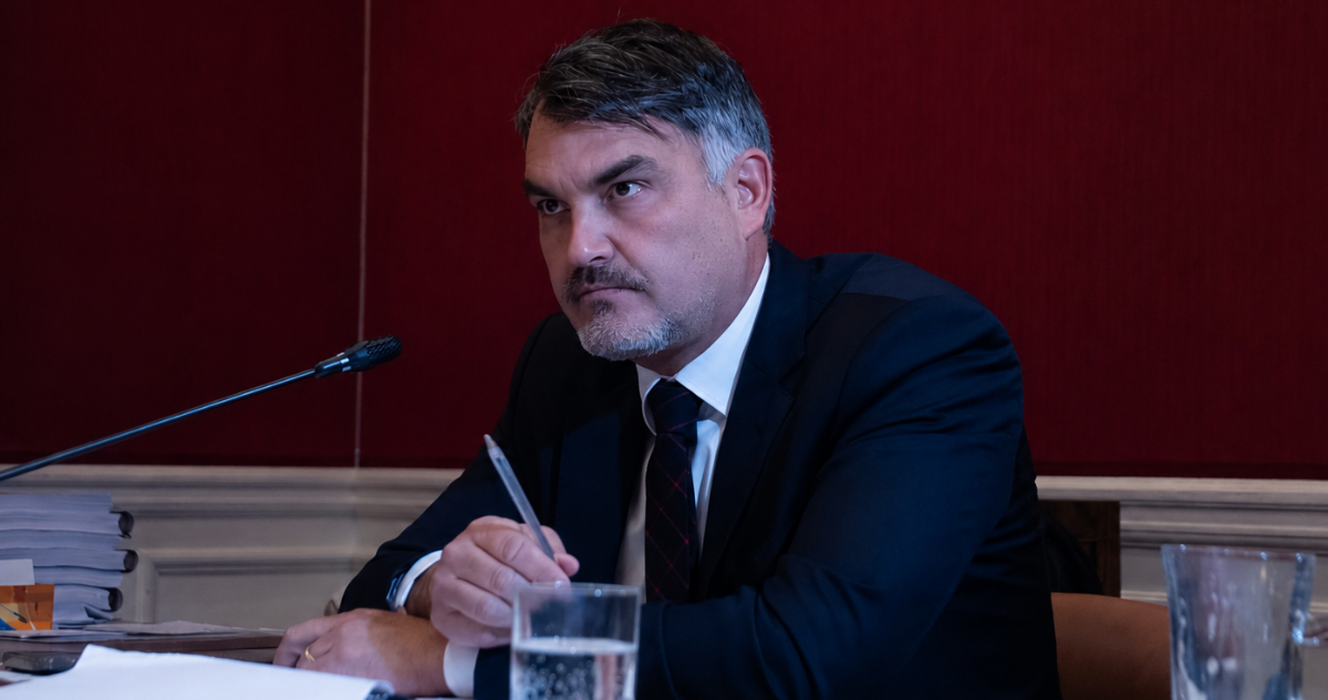 Javier Macaya (UDI): En sus críticas, Matthei no representa a la UDI