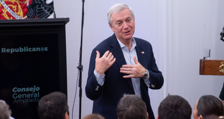 Presidente Kast llama a la unidad y la responsabilidad en consejo ampliado de Republicanos