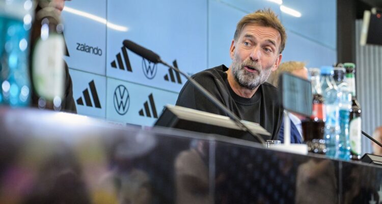 Jürgen Klopp asume como nuevo seleccionador de Alemania y lanza advertencia a la prensa