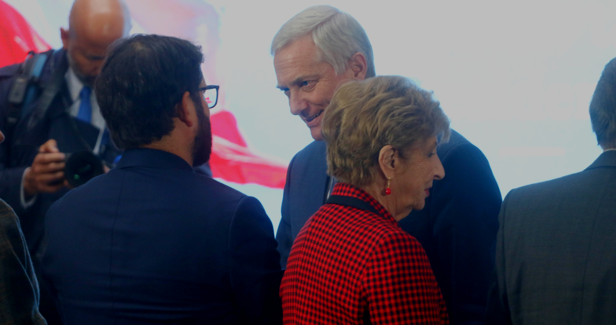 Kast y Boric se reencuentran en La Moneda por los 200 años de Presidencia y llaman a superar disputas