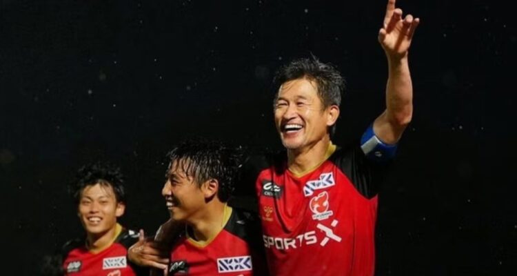 A los 59 años: Kazuyoshi marca golazo e impone récord de longevidad en fútbol japonés