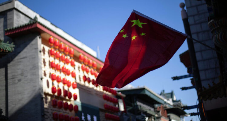 La economía de China marca su menor crecimiento interanual desde fines de 2022
