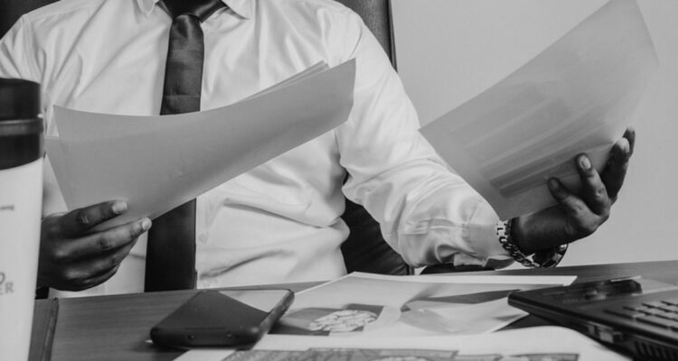 Avanza proyecto para que trabajadores sean "acusados" por deshonestidad al hacer mal uso de licencias