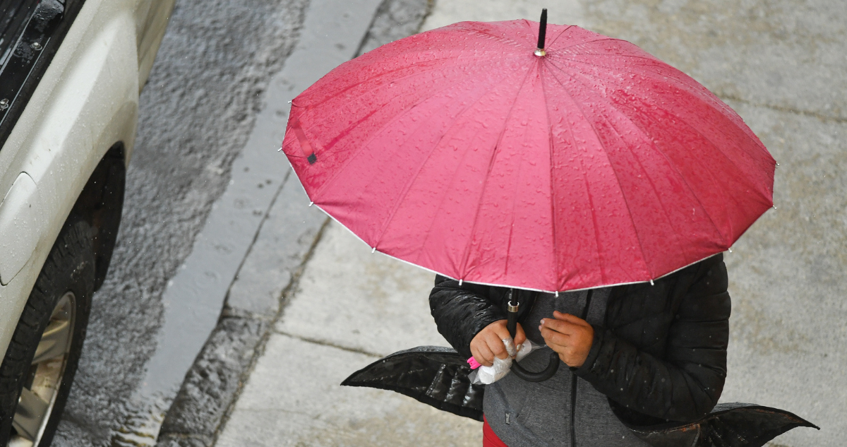 Pronostican lluvias y tormentas eléctricas en la zona central este viernes: revisa regiones afectadas