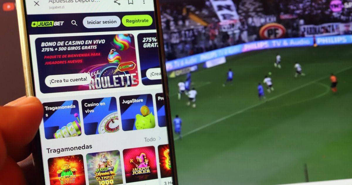 Hinchas y apuestas: recurso contra TNT Sports y ANFP avanza en tribunales