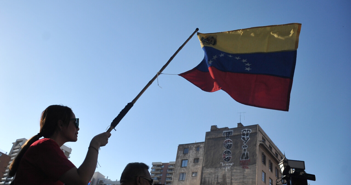 Migración venezolana en Chile y Perú