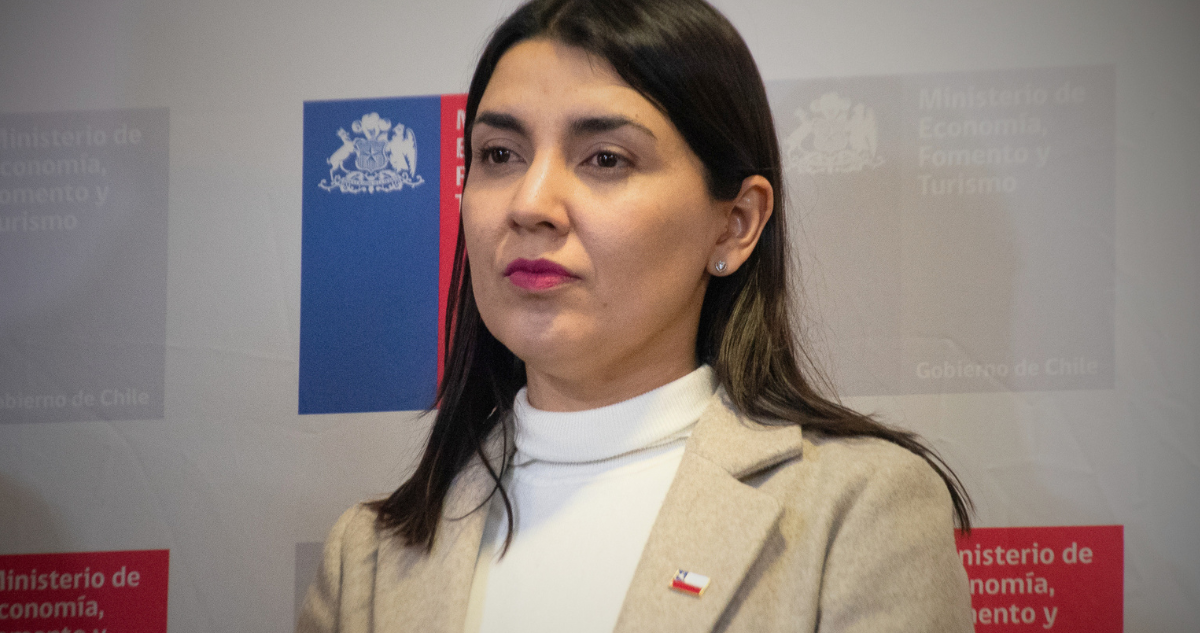 Ministra de la Mujer Judith Marín esquiva polémica por proyecto ” Escucha su corazón ” y pasa la pelota al Congreso