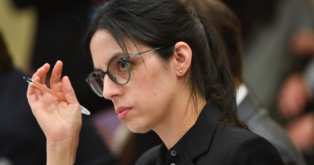 Ministra Toledo defiende polémica norma ambiental por RCA de megarreforma y descarta privilegio a empresas