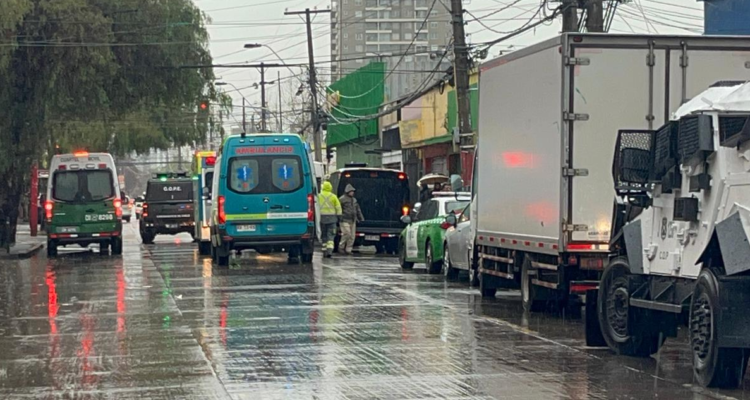 Robo a camión de valores termina con tiroteo en barrio Franklin: hay un muerto y 2 vigilantes heridos