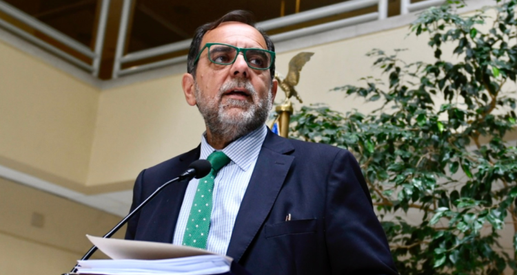 Mulet (FRVS) advierte al Gobierno por rol del PDG: "Está alimentando un partido de corte populista"