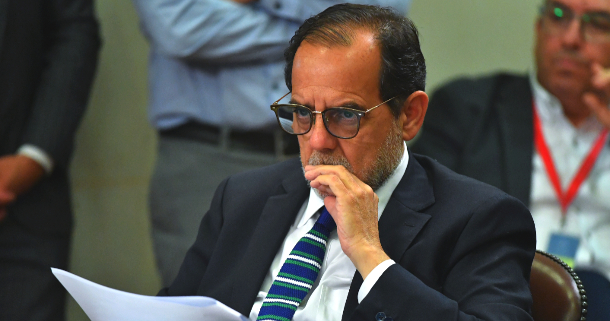 Mulet asegura que nuevo arancel de EEUU valida su rechazo a la invariabilidad tributaria del Gobierno