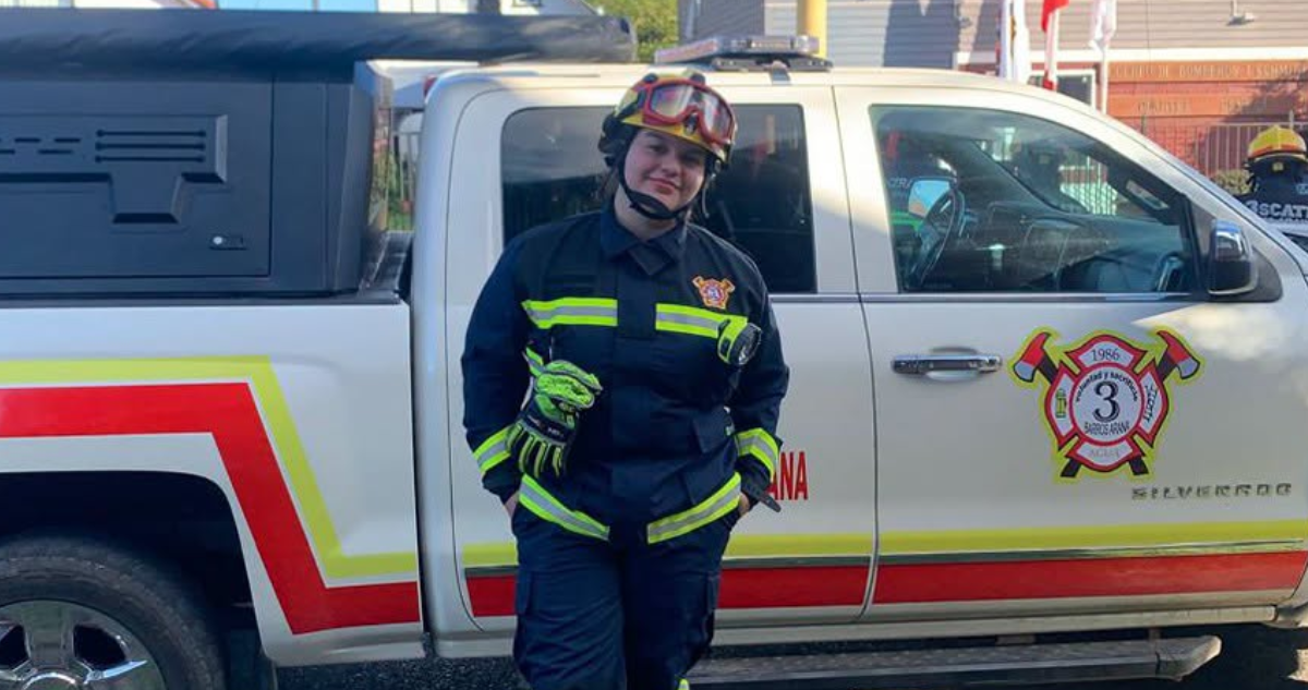 Nombran hija ilustre de Teodoro Schmidt a joven bombera que falleció tras volcamiento de carrobomba