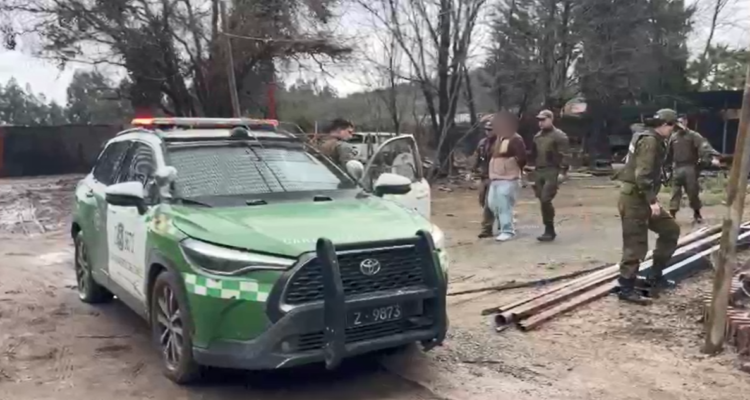 Robo de auto en Estación Central deja al descubierto acopio de vehículos en Buin: hay un detenido