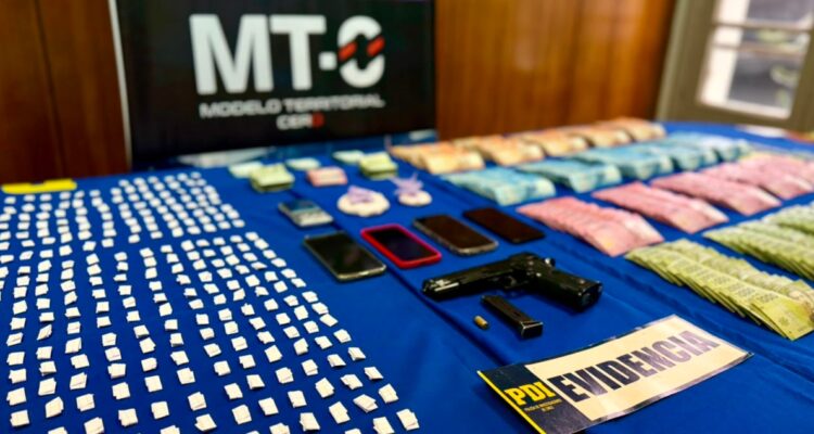 Operativo en tres regiones dejó 23 detenidos, 17 casas allanadas y $75 millones en droga incautada