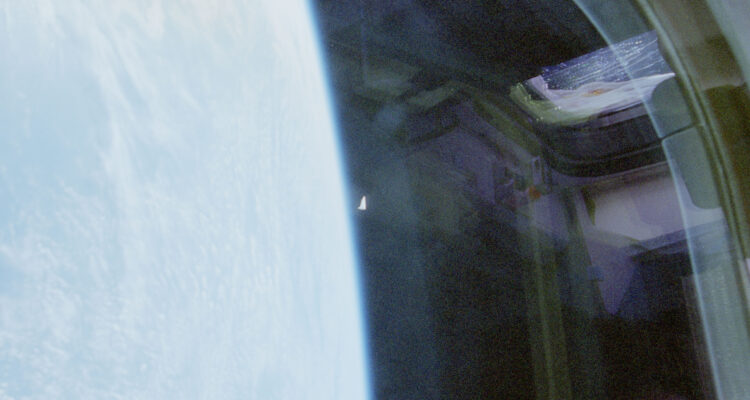 Ovni visto por astronautas de la NASA