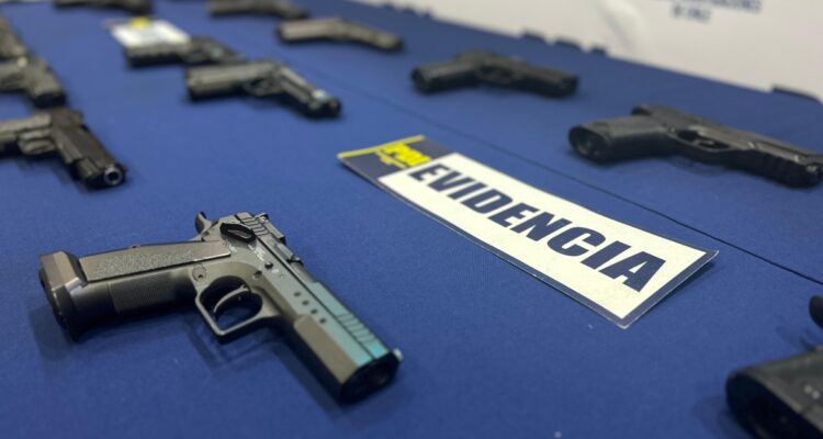 Robo de pistolas de aure comprimido