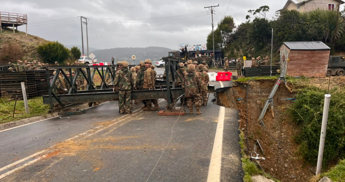 Parte instalación de puente mecano en principal ruta costera de la provincia de Osorno tras lluvias