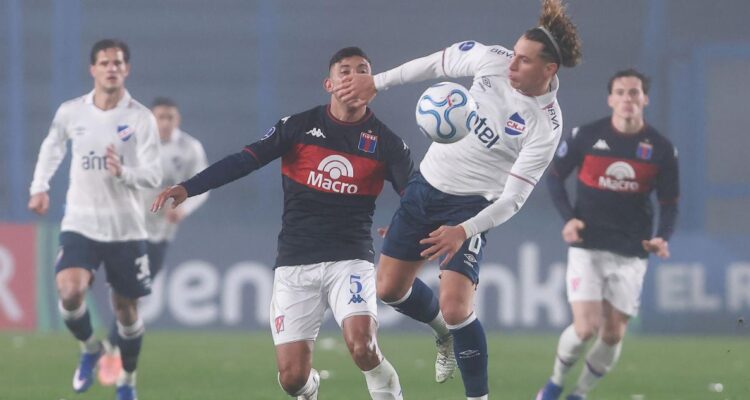 Tigre goleó a Nacional en Uruguay por Copa Sudamericana.