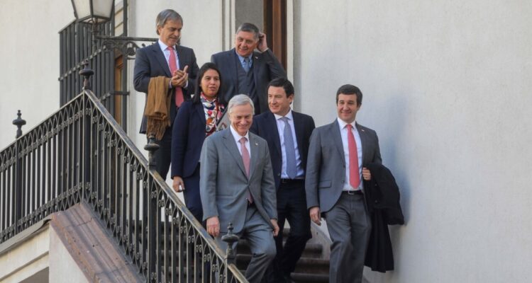 La reunión de Kast y timoneles oficialistas en medio de tensionada semana para el Gobierno