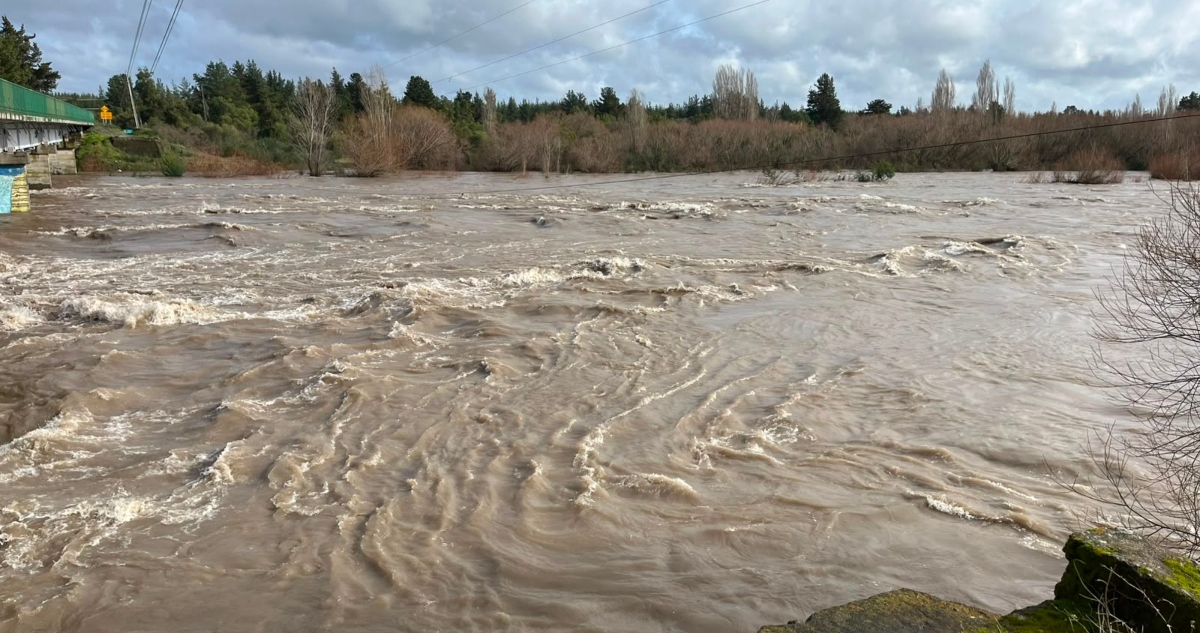 Crecida de río Laja en Tucapel