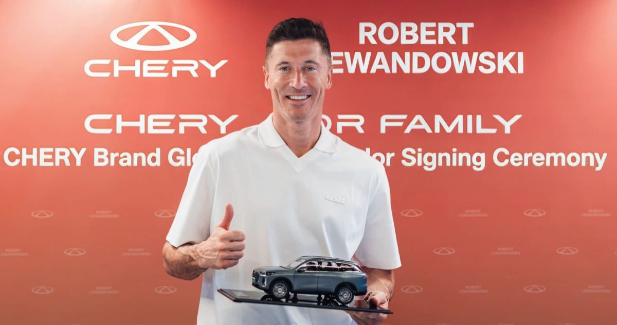 Delantero polaco Robert Lewandowski es el nuevo embajador global de la marca de vehículos CHERY