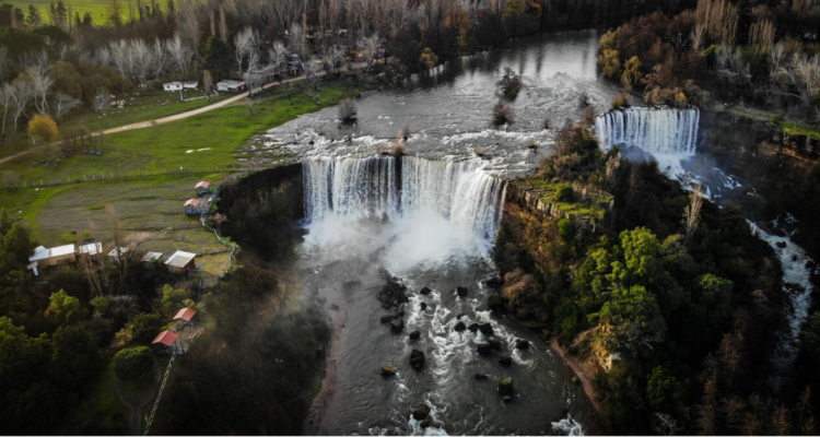 Saltos del Laja: denuncian que visitantes burlan cierre perimetral para acercarse a cascada