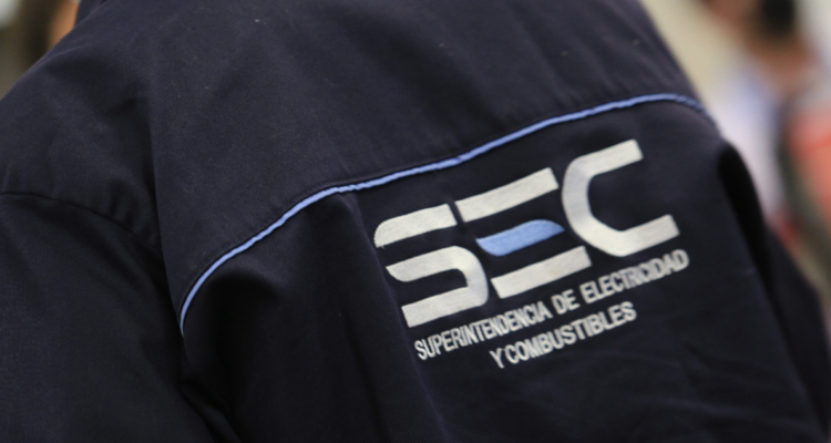 SEC sanciona a dos empresas por incumplir instrucciones de poda en sectores de cerro Pirque en Antuco