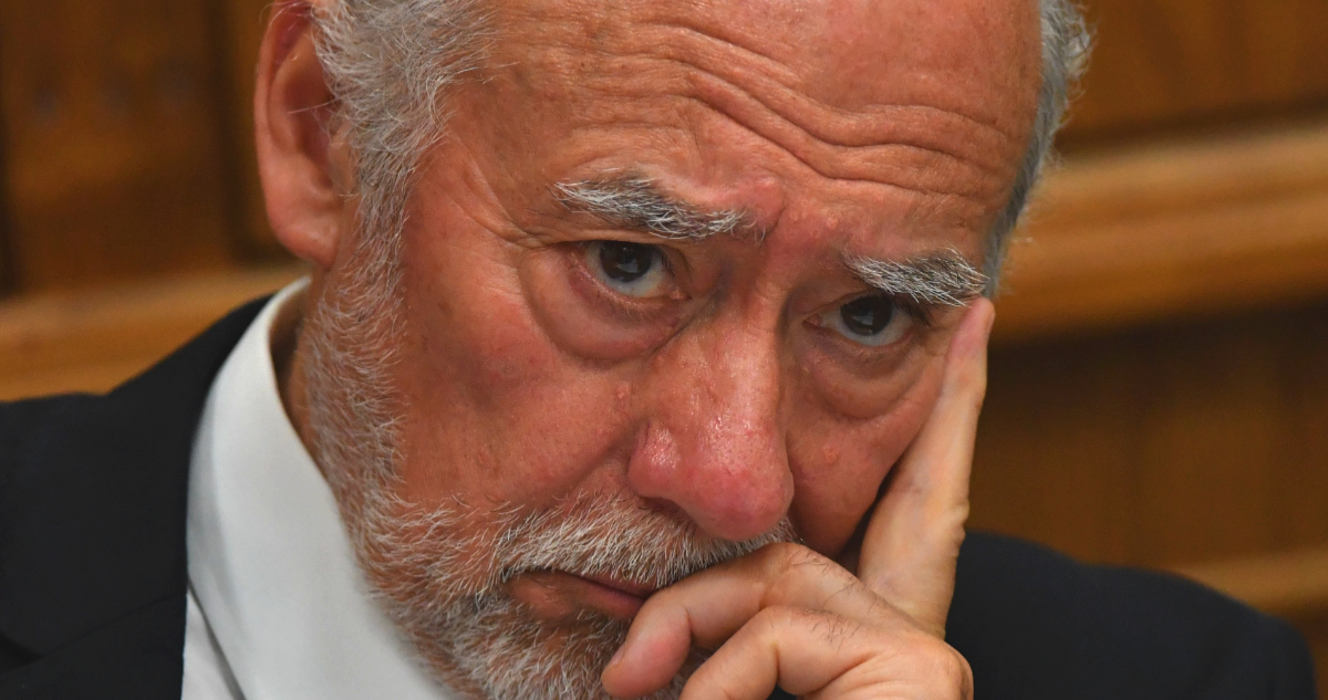 Senador Flores (DC) arremete contra el PPD por “venderse” al Gobierno “a espaldas de la oposición”