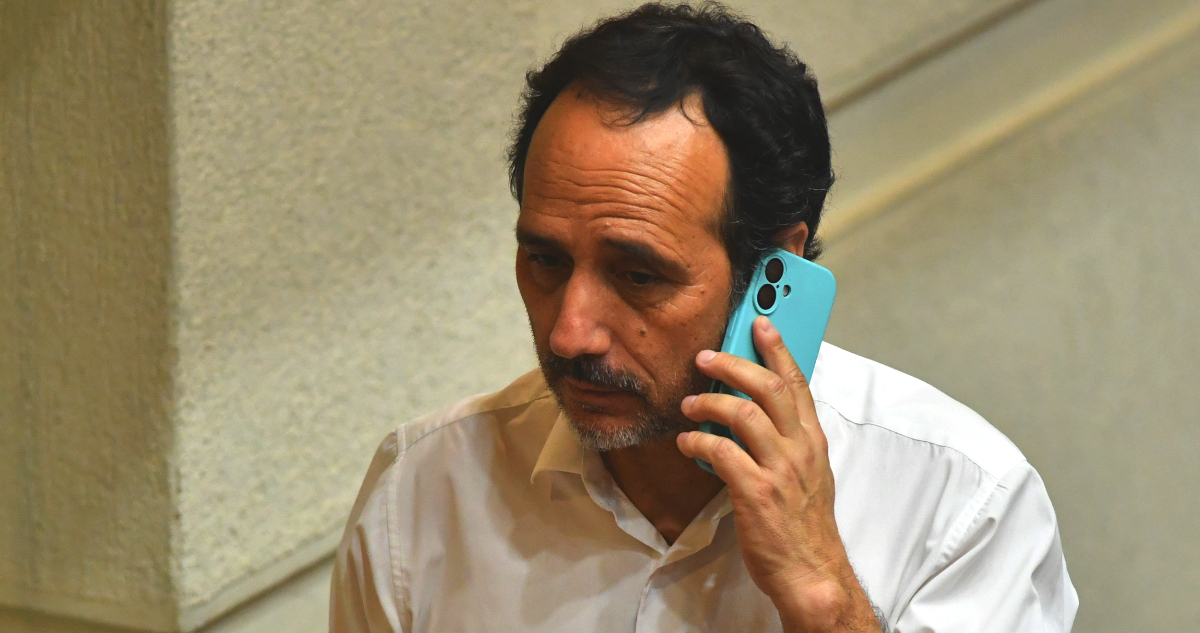 Senador Núñez (PC) denuncia “falta de respeto” por suspensión de reunión con Quiroz en La Moneda