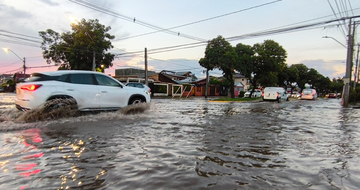 Sistema frontal: O’Higgins entra en alarma meteorológica y Gobierno reporta evacuaciones preventivas