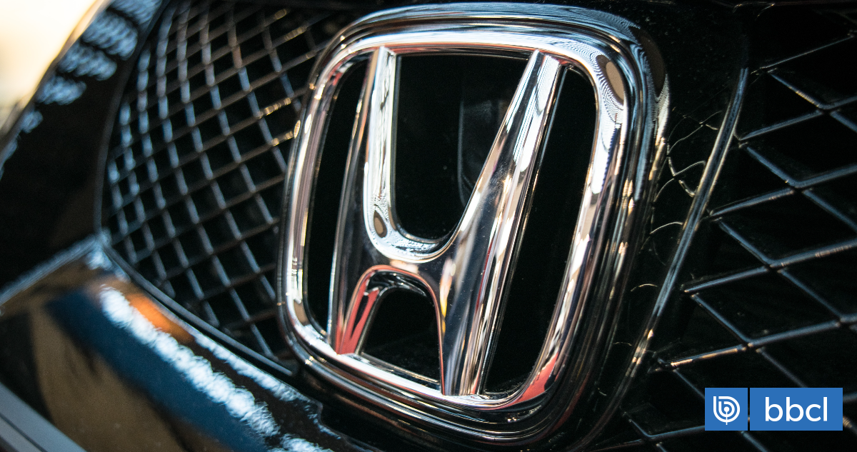 Honda llamará a revisión a más de 325 mil vehículos en EEUU por posible defecto en la cámara trasera