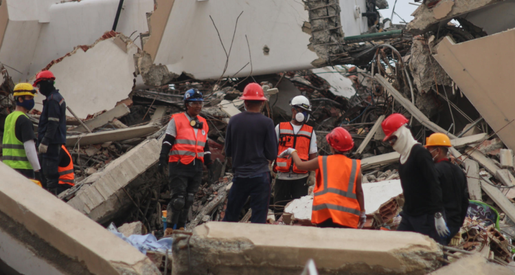 Suben a 4.829 las víctimas fatales por los terremotos en Venezuela