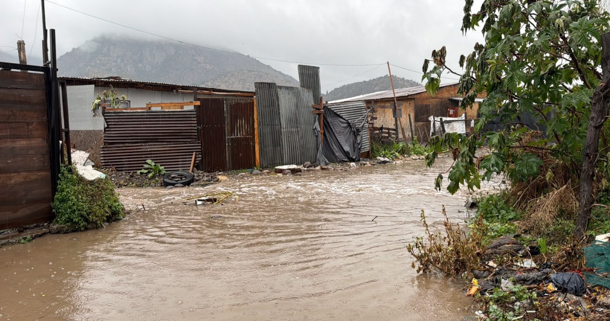 Senapred emite alerta SAE por crecida del río Mapocho en Talagante