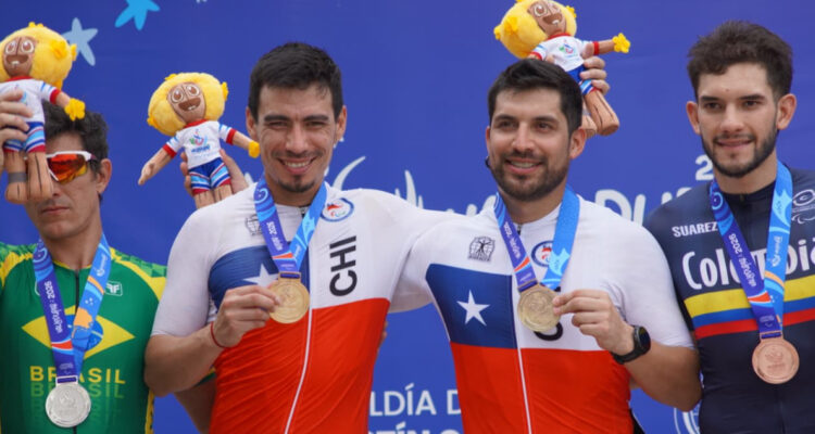 El Team ParaChile celebró su primer oro en Valledupar: tándem masculino ganó el Gran Fondo