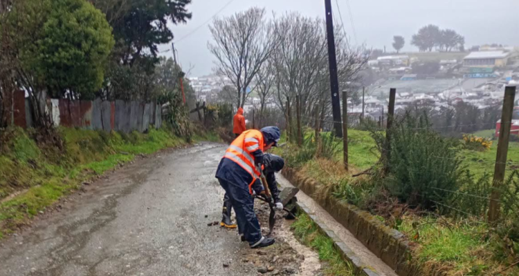 Tres sistemas frontales afectarán a Los Lagos desde este miércoles: proyectan vientos de hasta 90 km/h