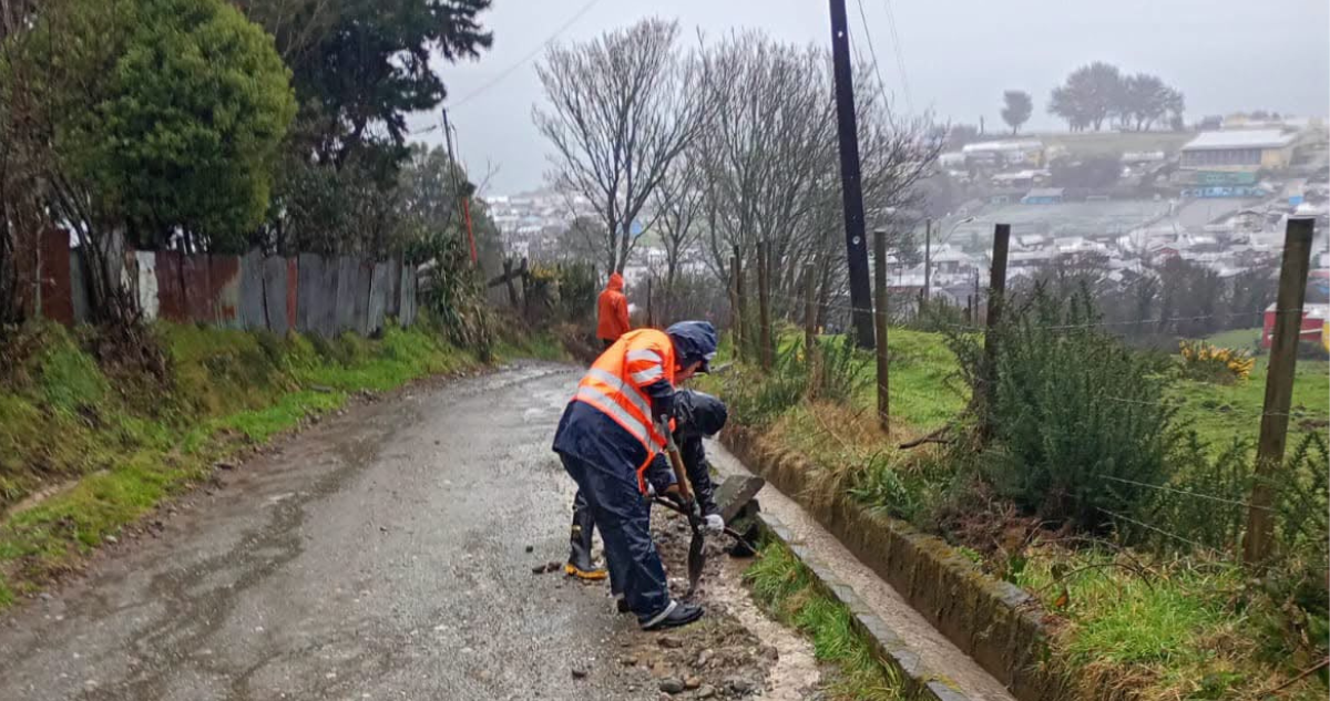 Tres sistemas frontales afectarán a Los Lagos desde este miércoles: proyectan vientos de hasta 90 km/h