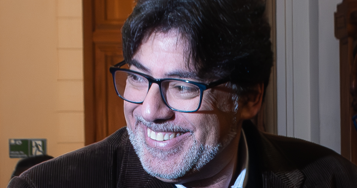 Tribunal suspende arresto nocturno de Daniel Jadue para que viaje a lanzamiento de libro en Iquique