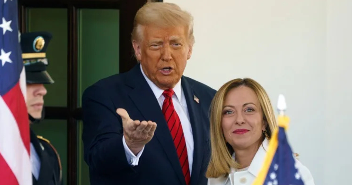 Imagen de archivo del presidente de EEUU, Donald Trump, y la primera ministra italiana, Giorgia Meloni