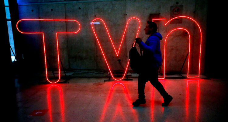$69 mil millones: los pendientes que empujan a TVN a encontrar soluciones para no irse a negro en 2027