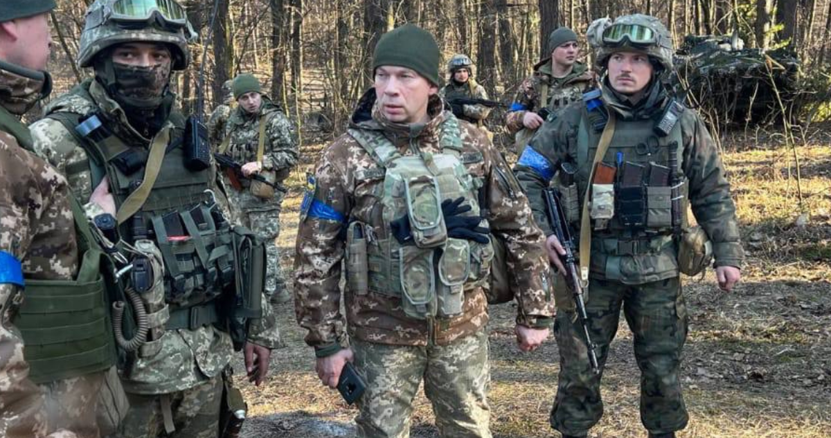 El general Oleksandr Sirski en marzo de 2022, cuando se desempeñaba como comandante de la defensa de Kiev